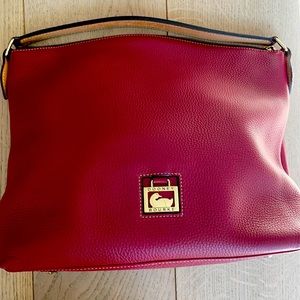Dooney and Bourke leather hand bag (rarely used)